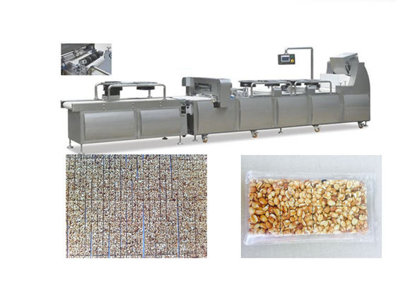 400-600 किलोग्राम / एचआर पफड राइस चिक्की अनाज बार बनाने की मशीन स्टेनलेस स्टील 304