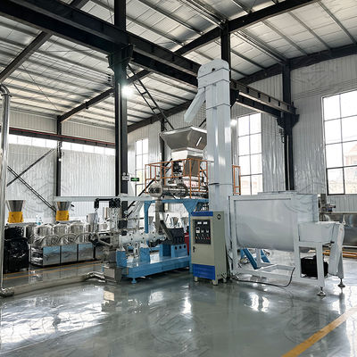 पूरी तरह निरंतर और स्वचालित मछली / डॉग पालतू खाद्य Extruder उपकरण 1ton-3 टन / एच