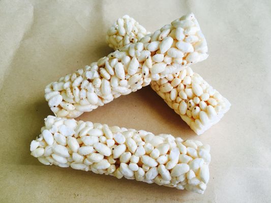 एनर्जी अनाज बार मोल्डिंग बार बनाने की मशीन अलग आकार और आकार