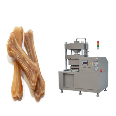 मल्टी फंक्शन जर्मनी मोटर डॉग फूड मेकर मशीन डबल स्टेशन प्रेस्ड कच्चे चमड़े की हड्डियां