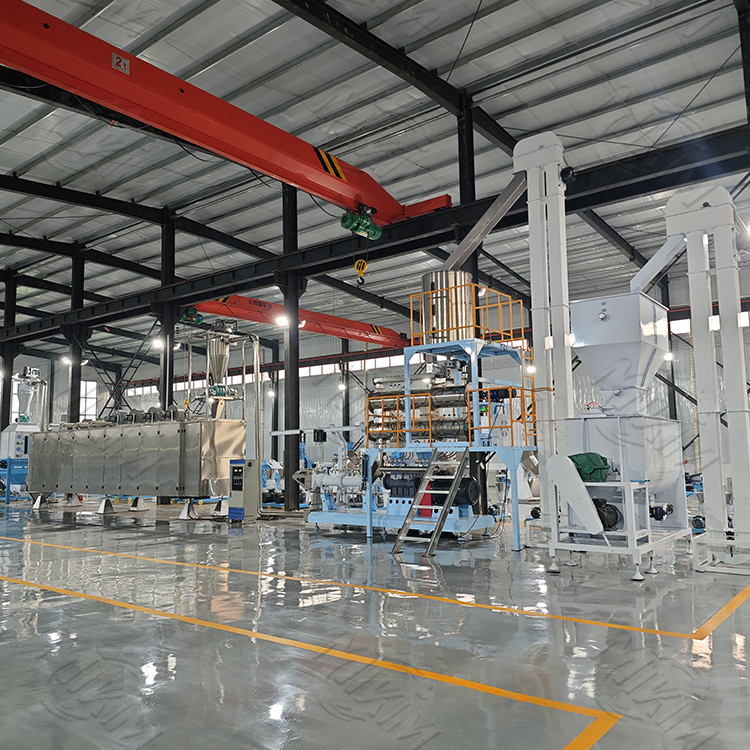 स्वचालित पालतू भोजन Extruder विभिन्न मोल्ड आकार स्टेनलेस स्टील बिस्कुट उत्पादन लाइन